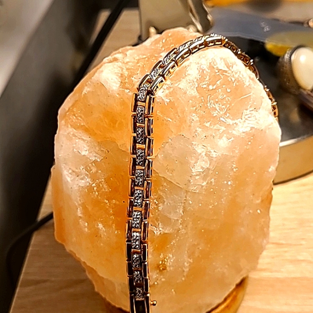 ROSS SIMON                            BEAUTIFUL!